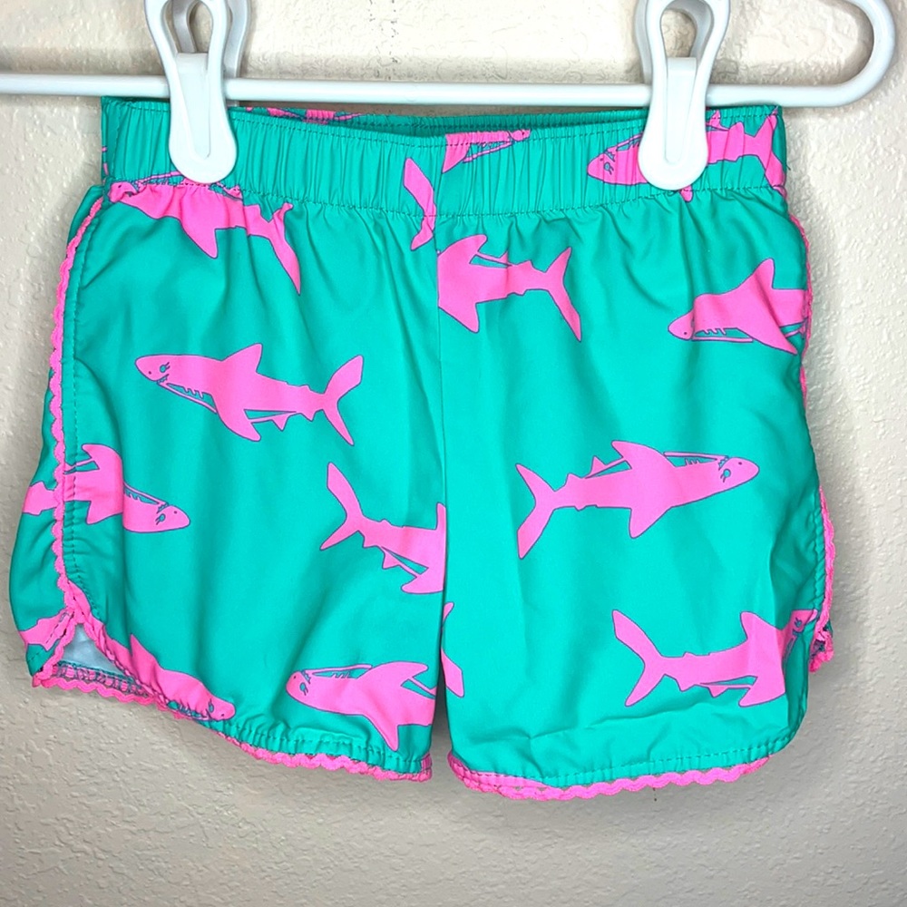 🦈 OshKosh Girls 4T Lined Shark Shorts 🦈